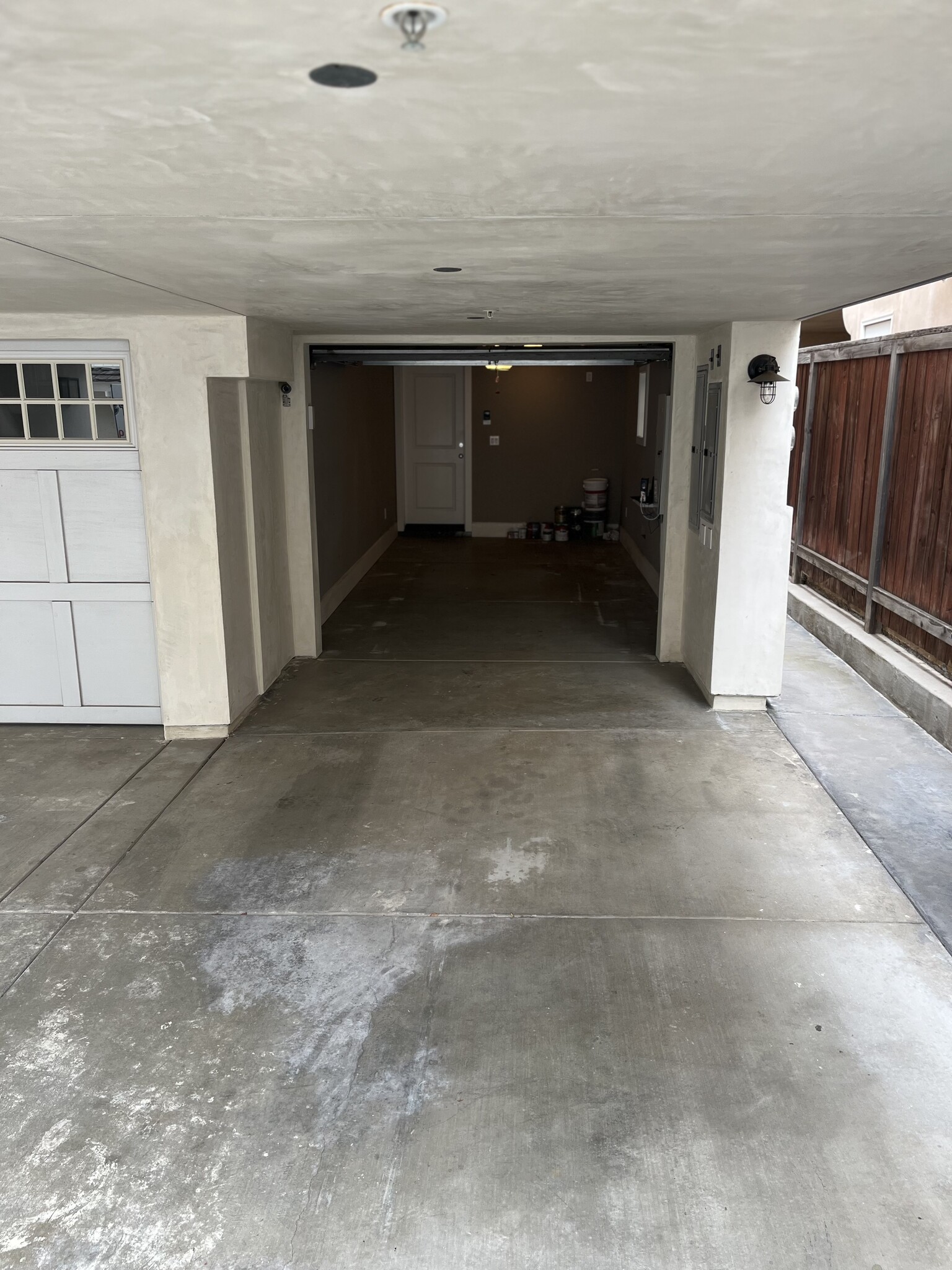 Building Photo - 606 Marigold Ave