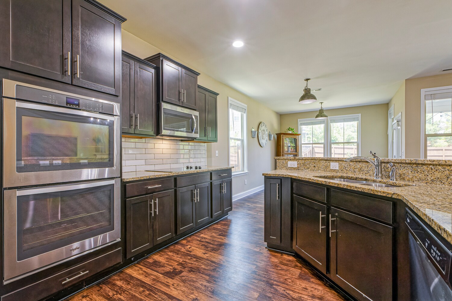 Building Photo - 1608 Cascade Falls Ln