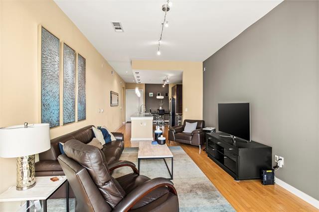 Building Photo - 2950 McKinney Ave