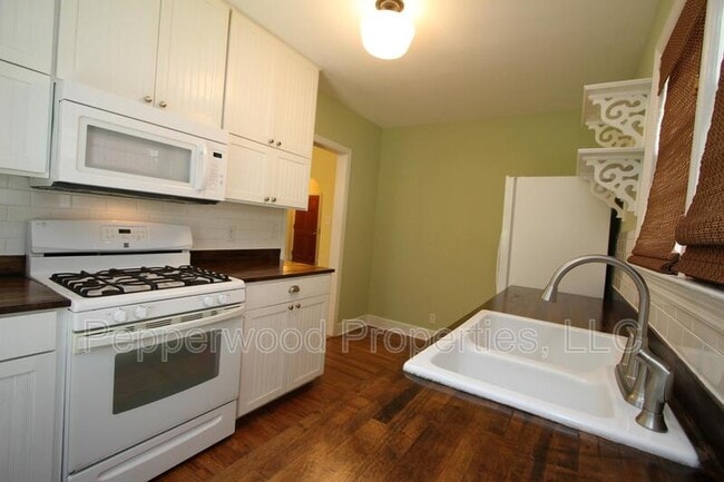 Building Photo - 111 Timothy St