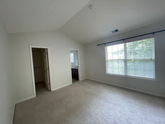 Building Photo - 5623 Fellowship Dr