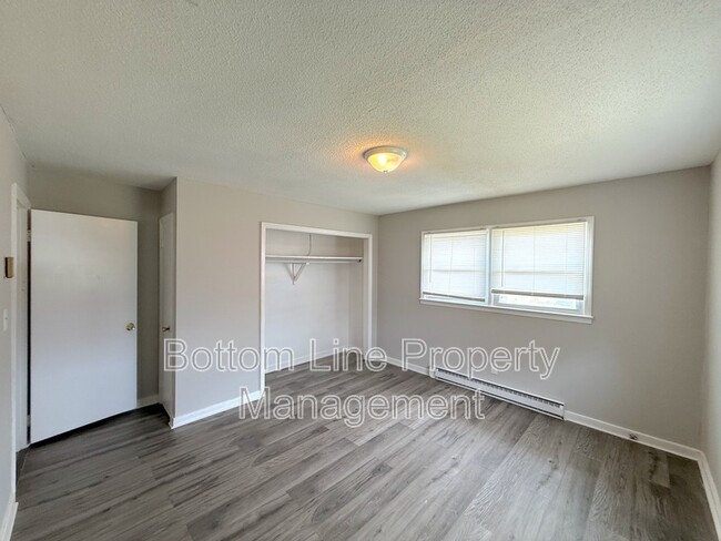 Building Photo - 2132 Brookneal Dr