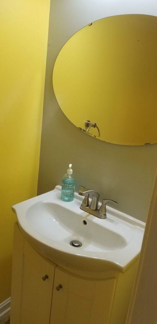 Building Photo - 2BR/1.1BA Townhouse in Newark!