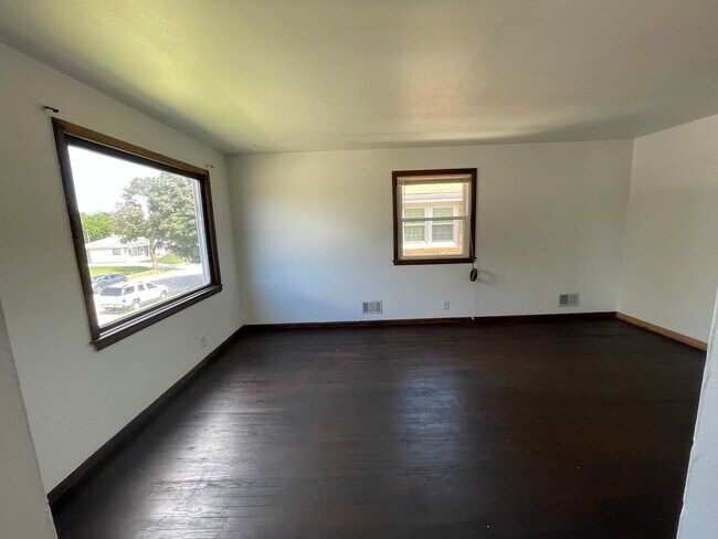 Building Photo - 4820 N 91st St