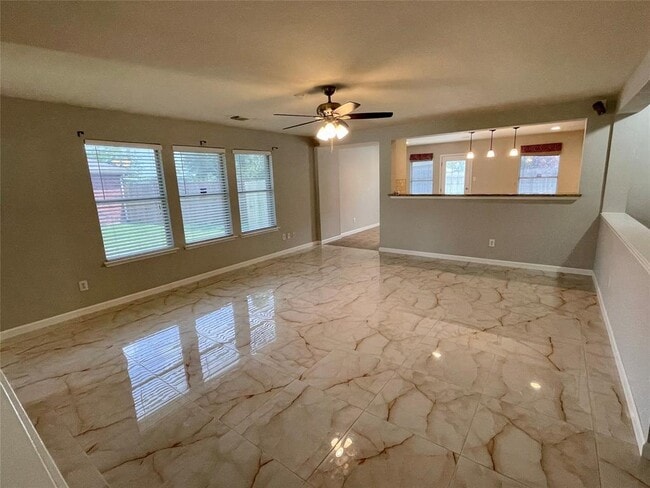 Building Photo - 10218 Cades Creek Ct