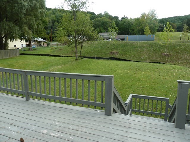 Building Photo - 118-120 W 6th St