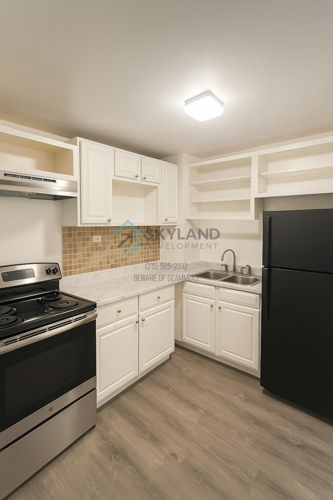 Building Photo - 3424 N Sydenham St