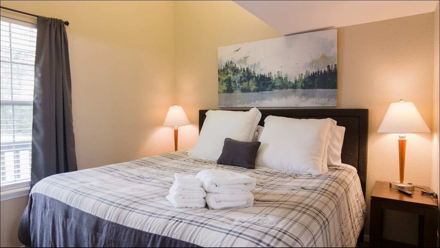 Building Photo - 420 Fall Creek Dr