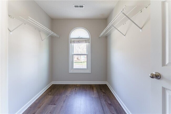 Building Photo - 6535 Glen Pond Trce
