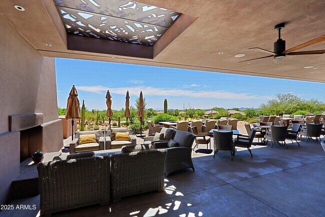 Building Photo - 6939 E Bramble Berry Ln