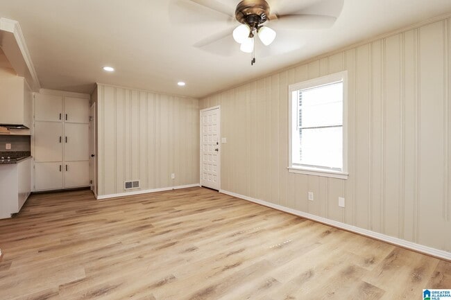 Building Photo - 104 Newport Dr