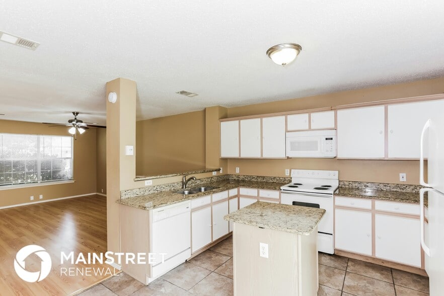 Building Photo - 6734 Ambercrest Dr