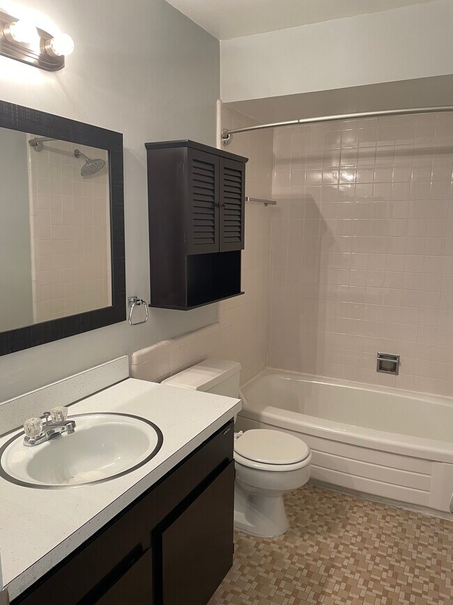 Bathroom - Virginia Place