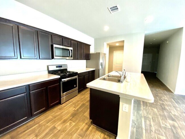 Building Photo - 12751 Landon Lgt N