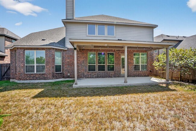 Building Photo - 21404 Hines Ln