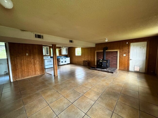 Building Photo - 4505 Locksley Ln