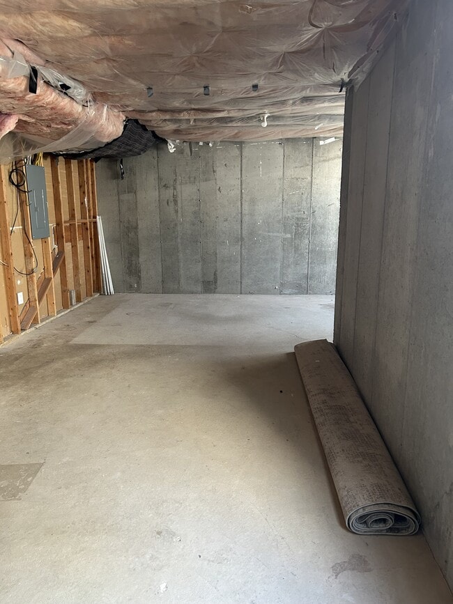 Building Photo - 2107 W 2180 N