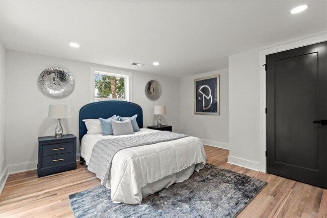 Building Photo - 1552 N Ellington St SE