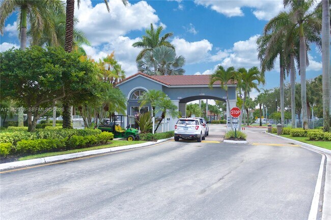 Building Photo - 3755 SW 50th St