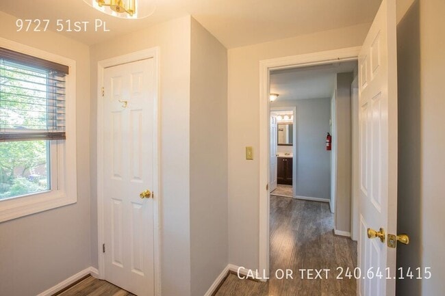 Building Photo - 9727 51st Pl