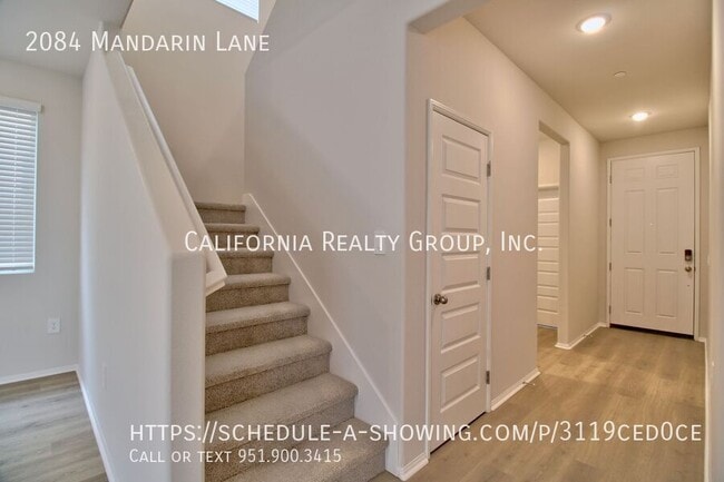 Building Photo - 2084 Mandarin Ln