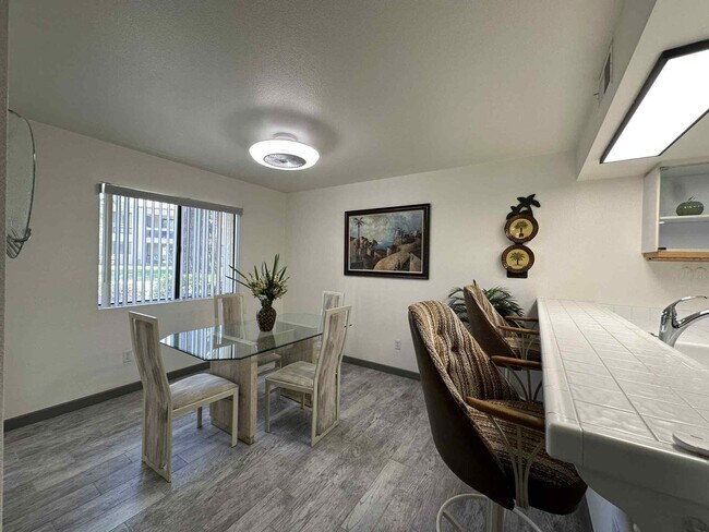 Building Photo - 35200 Cathedral Canyon Dr