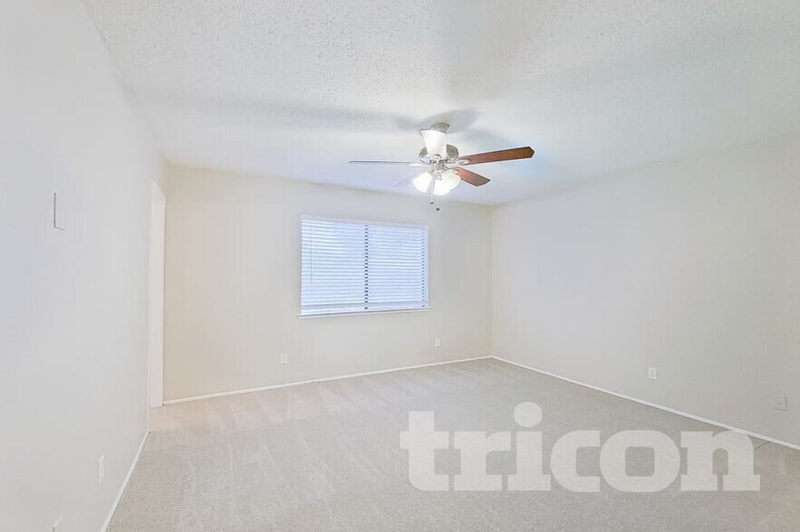 Building Photo - 1610 Pilot Way