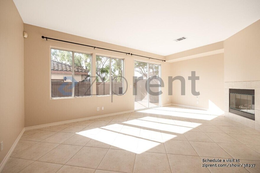 Building Photo - 10705 Wexford St