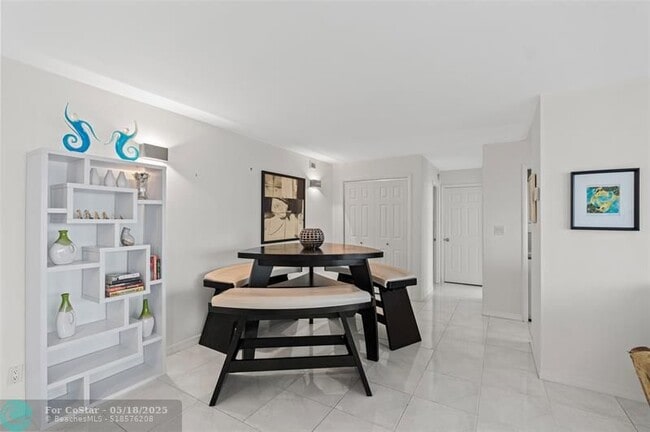 Building Photo - 2841 N Ocean Blvd