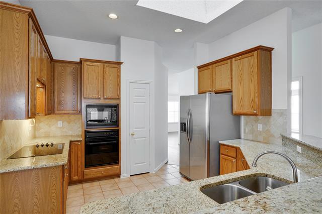 Building Photo - 8611 Ironwood Dr