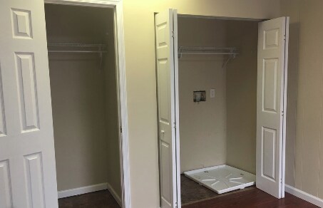 Building Photo - 3203 Arsenal St