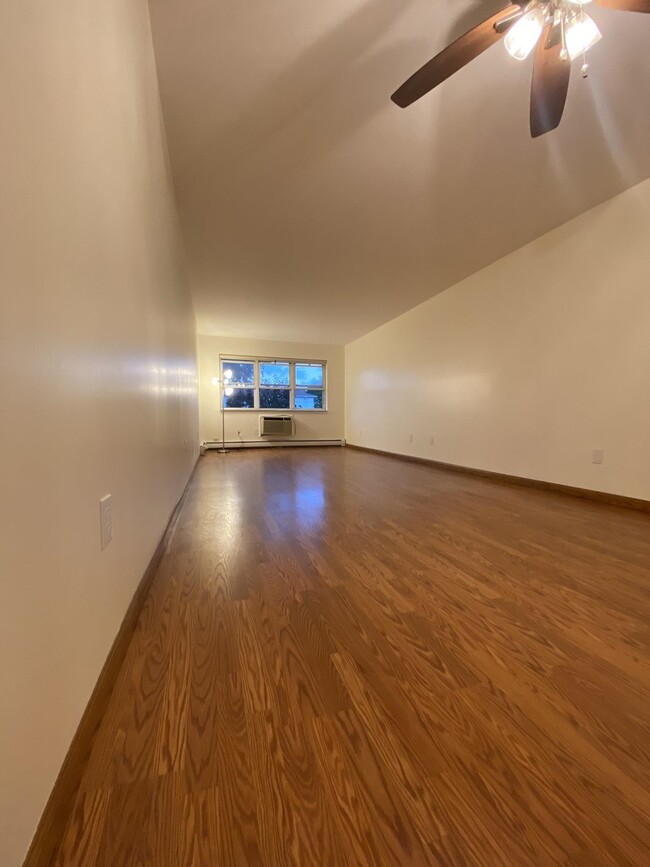 Building Photo - 210 Bergenline Ave