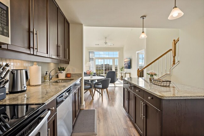 Building Photo - 2321 Mill Rd