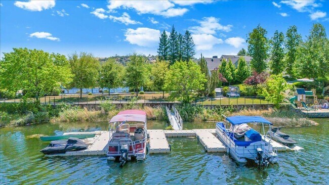 Building Photo - Luxury Lakefront Retreat with Pool, Hot Tu...