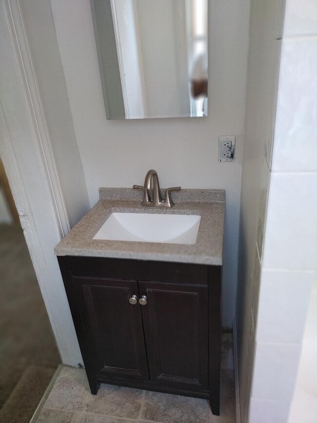 Building Photo - 44 High St