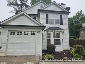 Building Photo - 5025 Brittany Dr