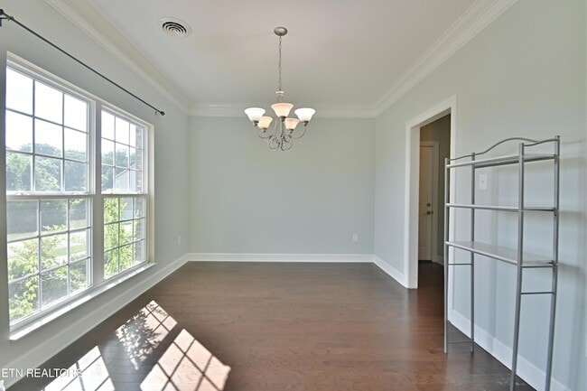 Building Photo - 3032 Oakwood Hills Ln