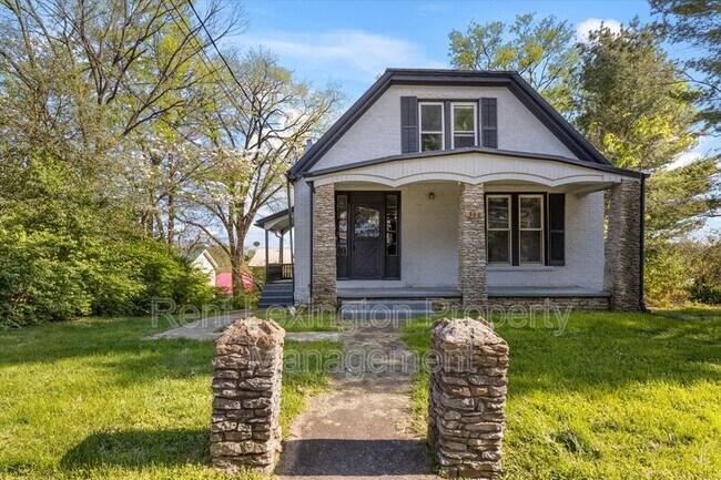 Building Photo - 306 E High St