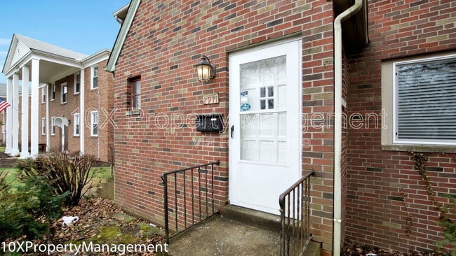 Building Photo - 2911 Sullivant Ave