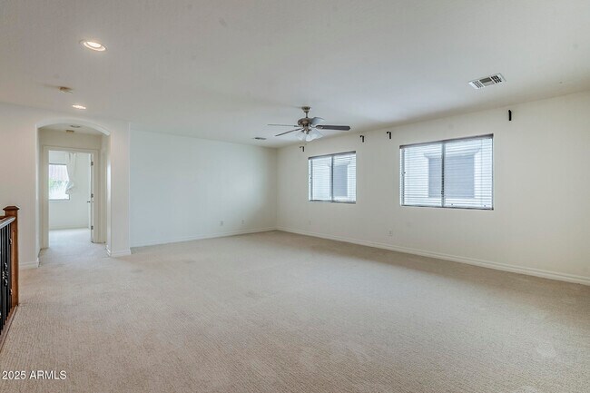 Building Photo - 2744 E Donato Dr