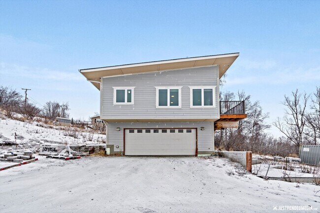 Building Photo - 24618 Wilma Cir