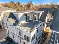 Building Photo - 303 Islington St