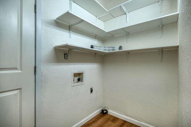 Building Photo - 14708 Foy Dr