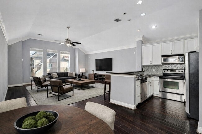 Building Photo - 3432 Cline St