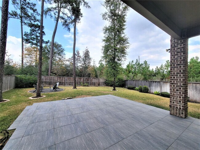 Building Photo - 35 Silver Rock Dr