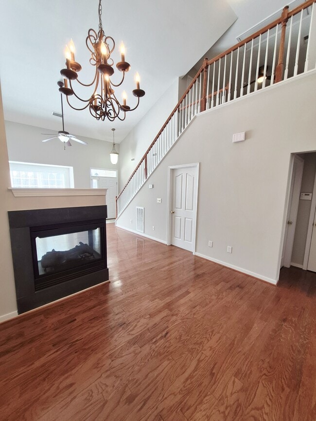 Building Photo - 1563 Providence Knoll Dr