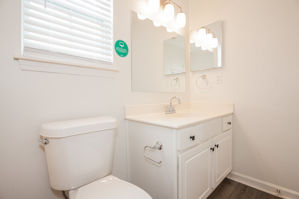 Building Photo - 8631 Bodkin Ct