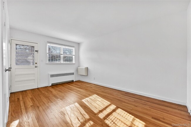 Building Photo - 200-04 39th Ave