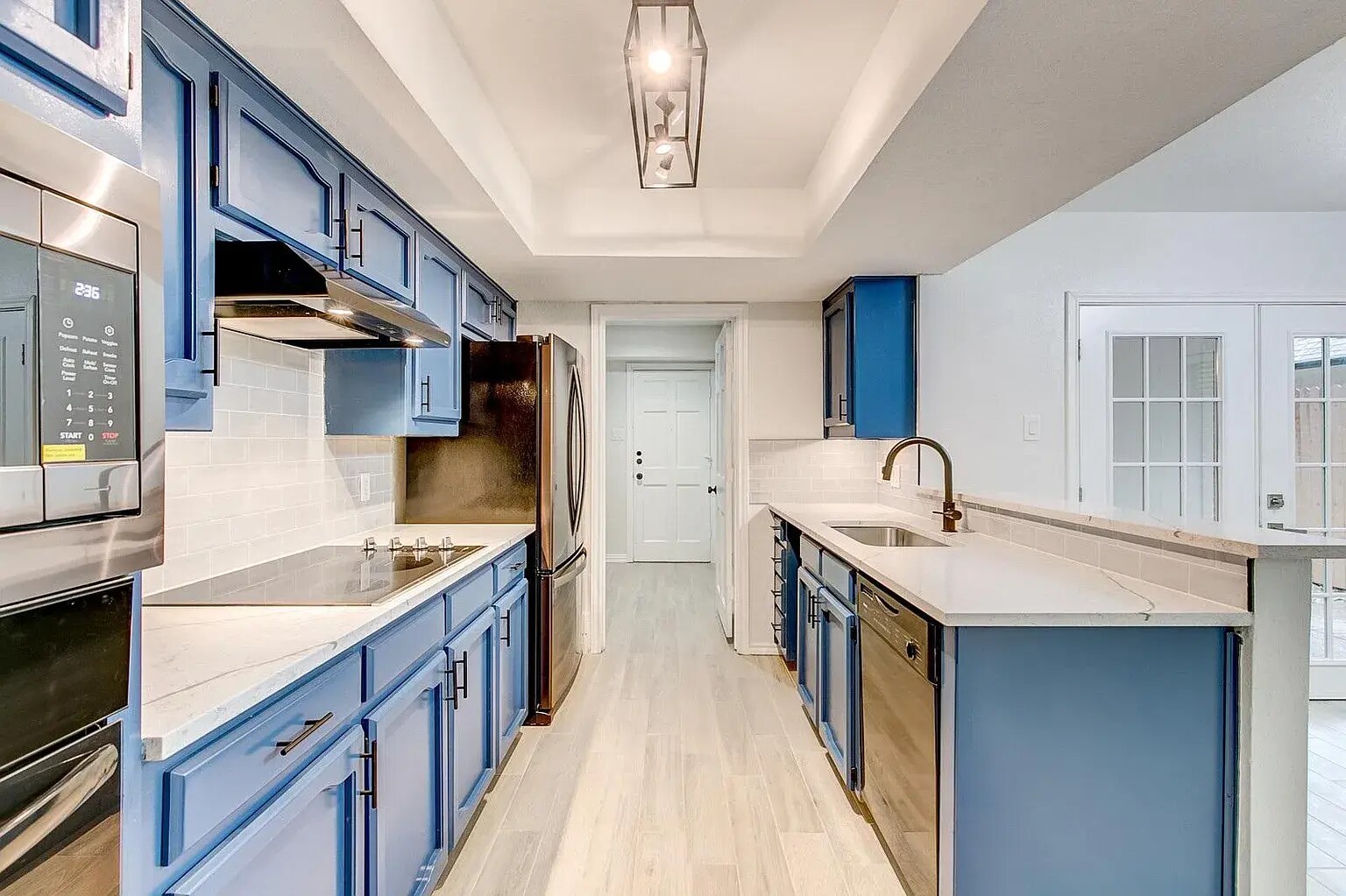 Building Photo - 5431 Collinwood Ave