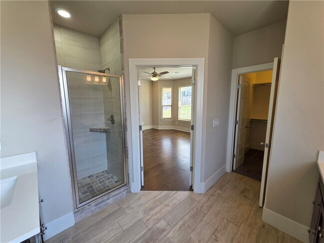 Building Photo - 616 Mill Pond Wy